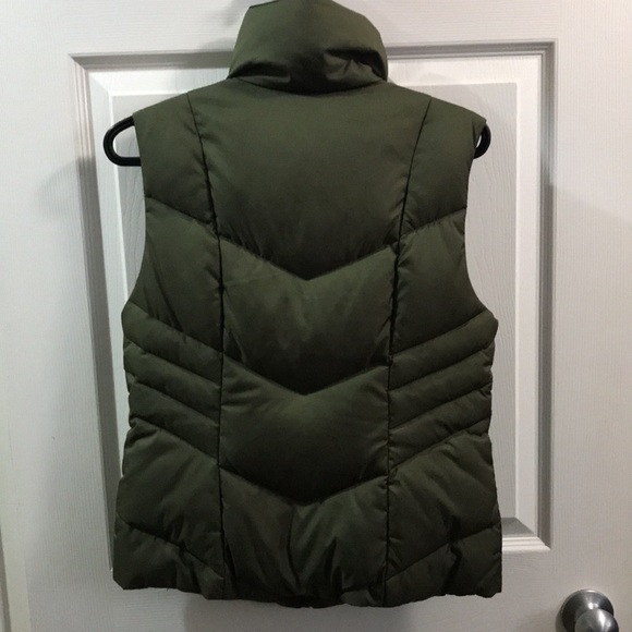 Tommy Hilfiger Vest - Picture 10 of 10